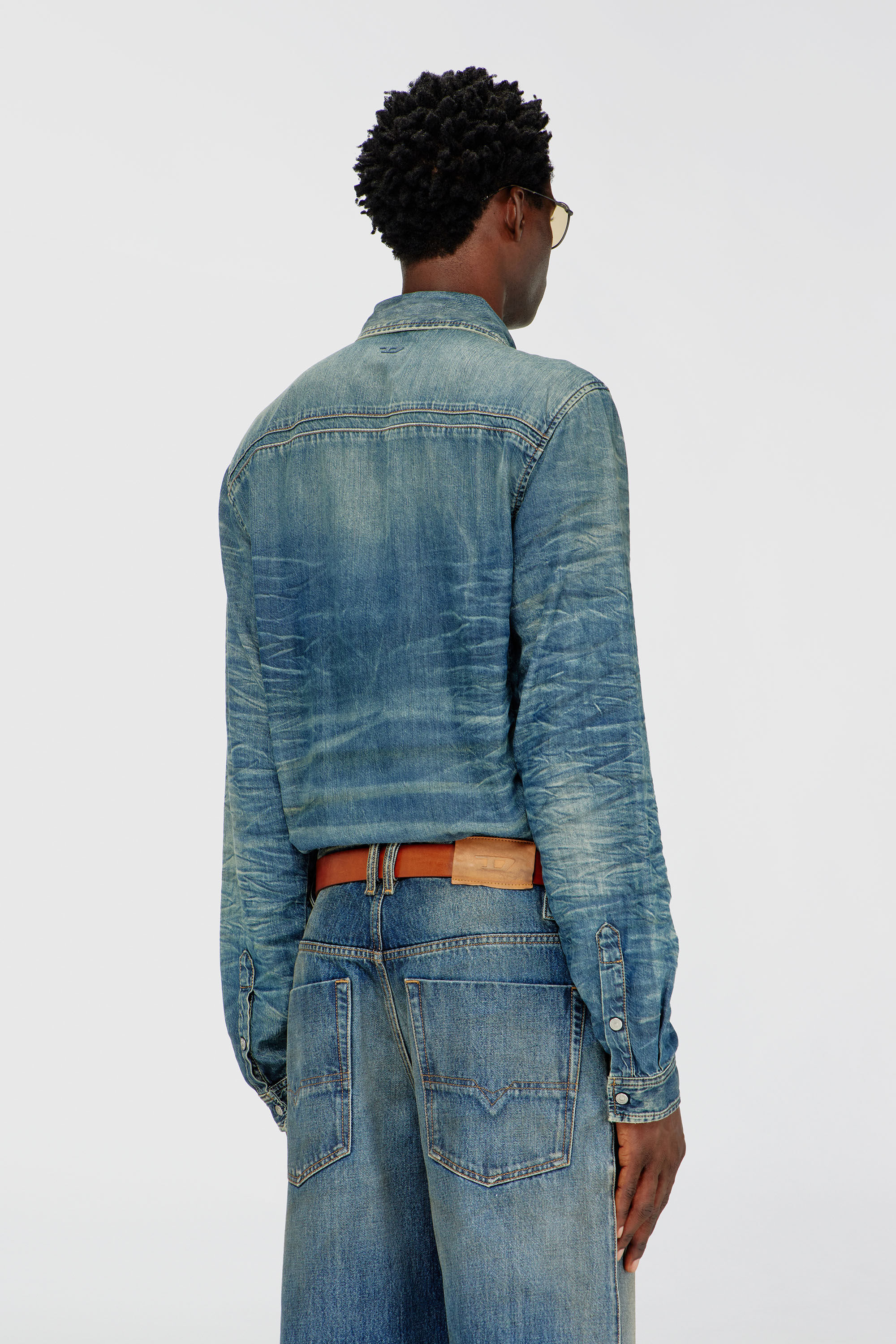 Diesel - D-SYNAR-FSJ4, Man's Shirt in dirty-effect creased denim in Medium blue - 4