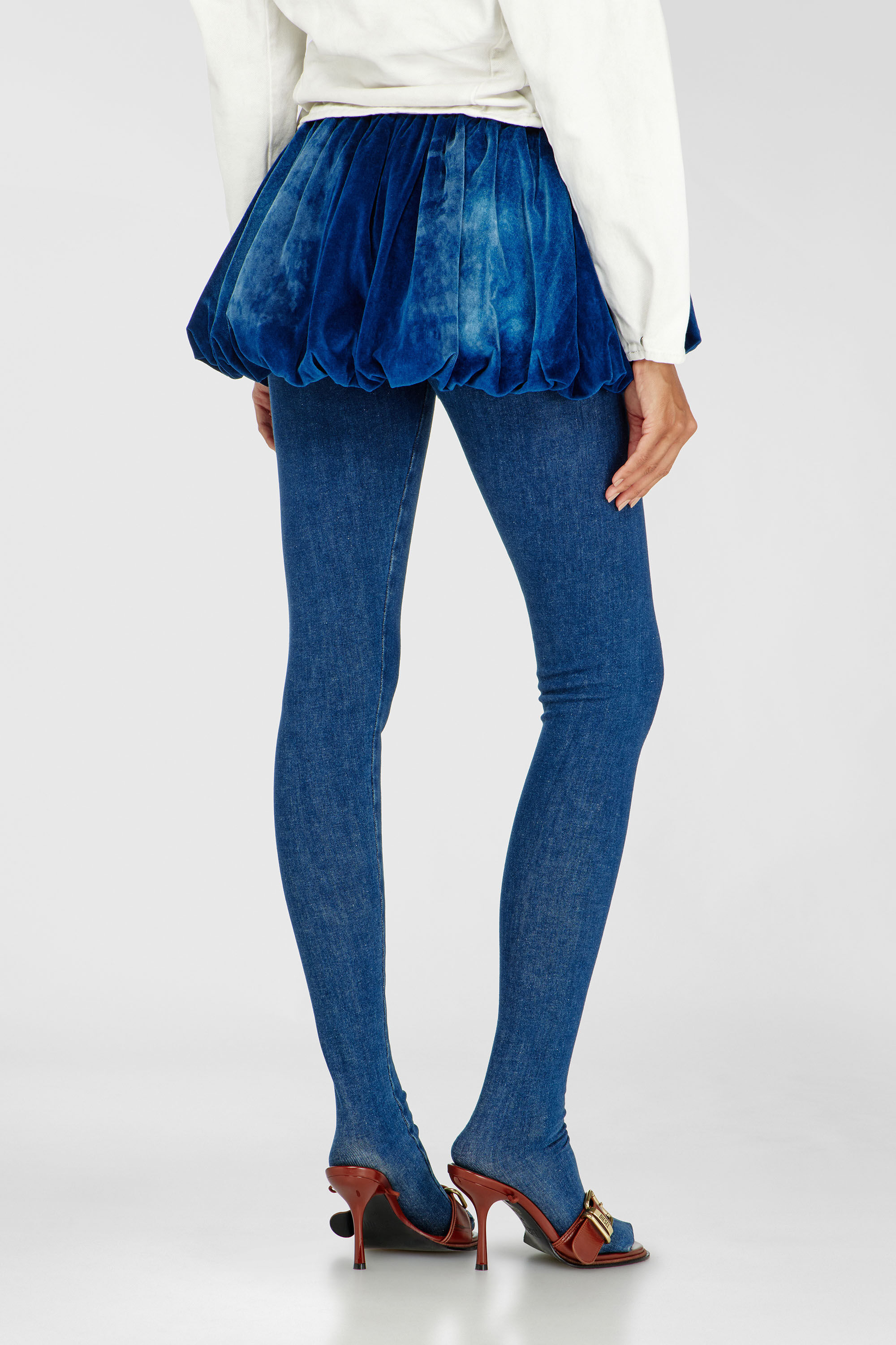 Diesel - DE-MUJ-FSJ1, Woman's Short bubble skirt in velvet denim in Dark Blue - 4
