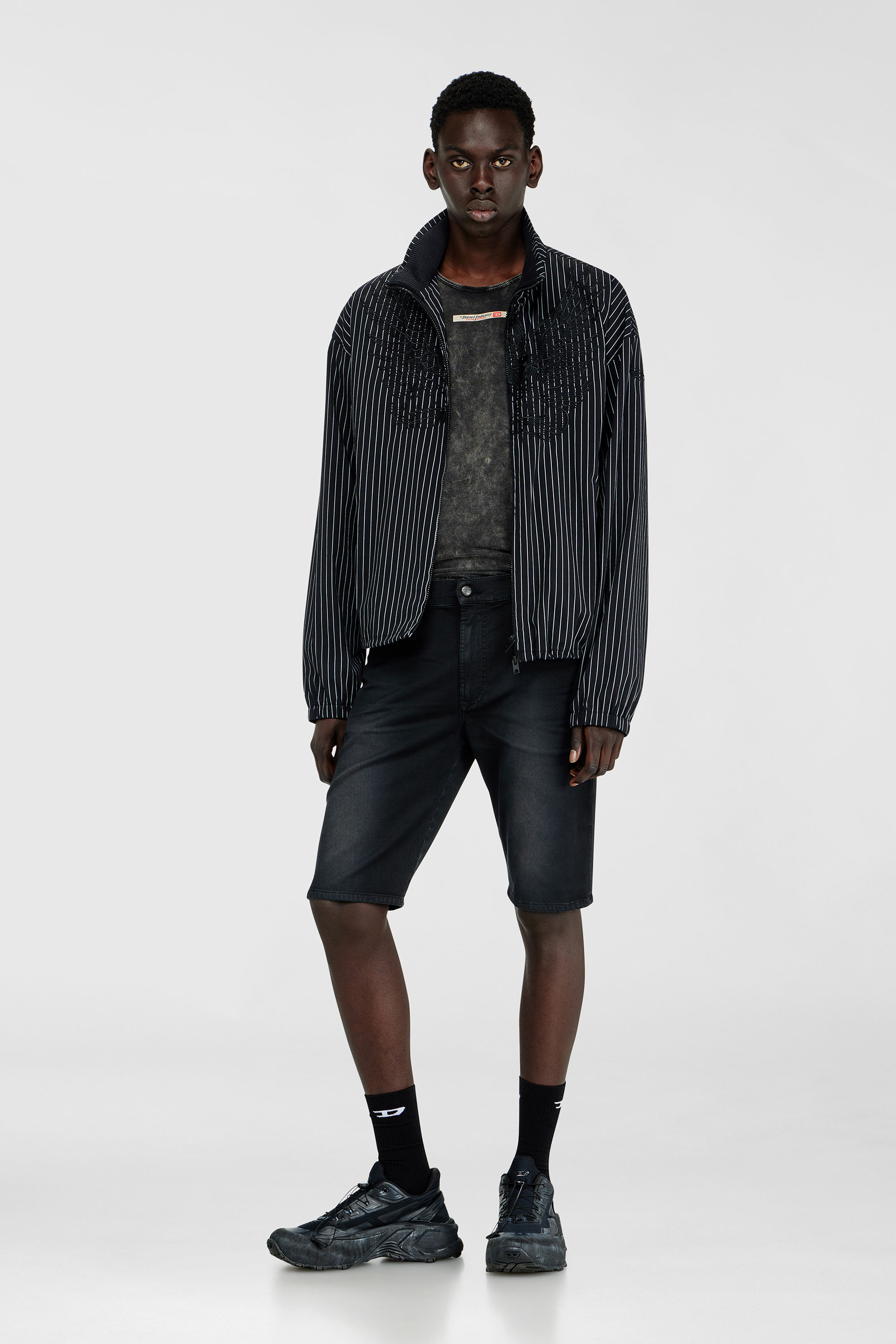 Diesel - 2033 D-KROOLEY-SHORT-BW JOGG, Man's Slim shorts in coloured denim in Black - 2