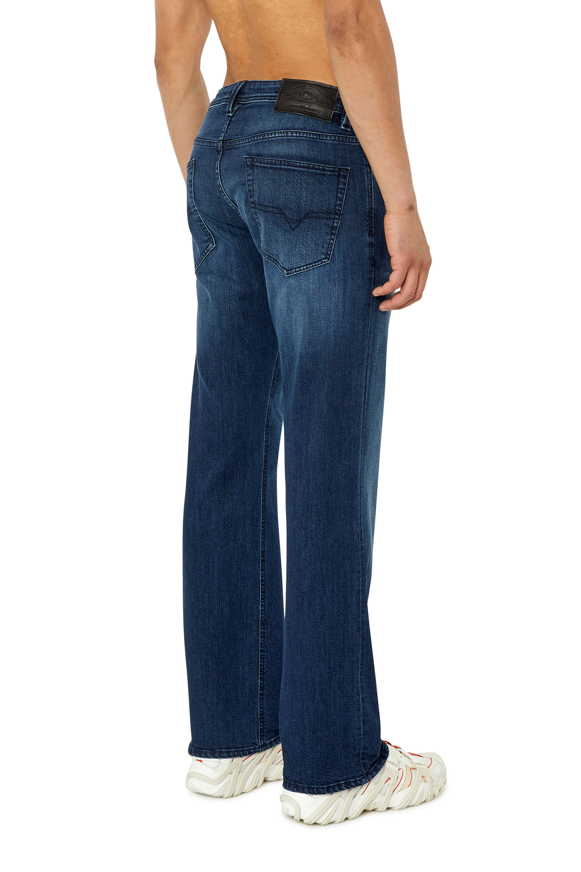 Diesel - Straight Jeans 1985 Larkee E195W, Dark Blue - Image 3