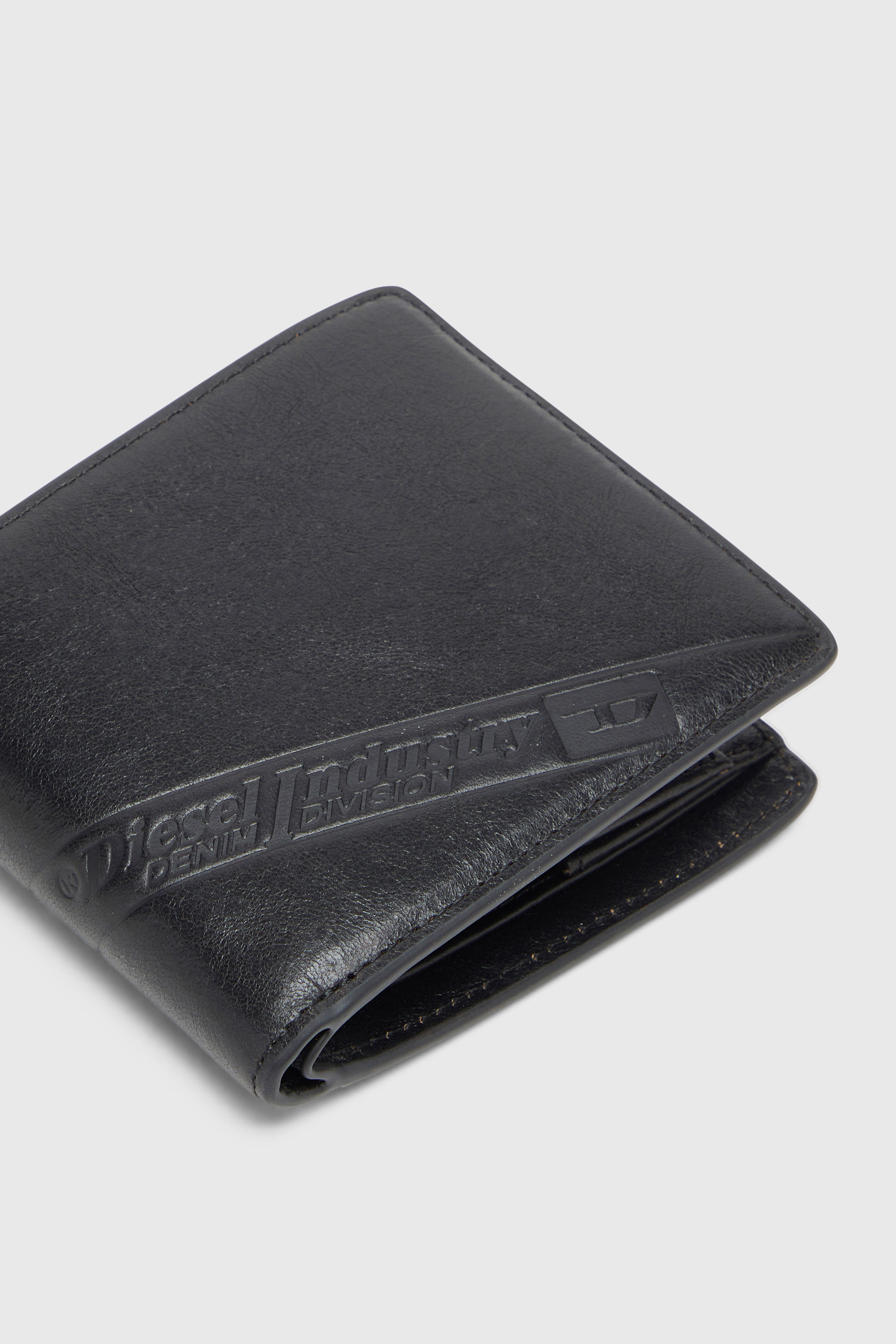 Diesel - FLAG-D BI-FOLD COIN S 3D, Man's Bi-fold leather wallet with embossed logo in Black - 4
