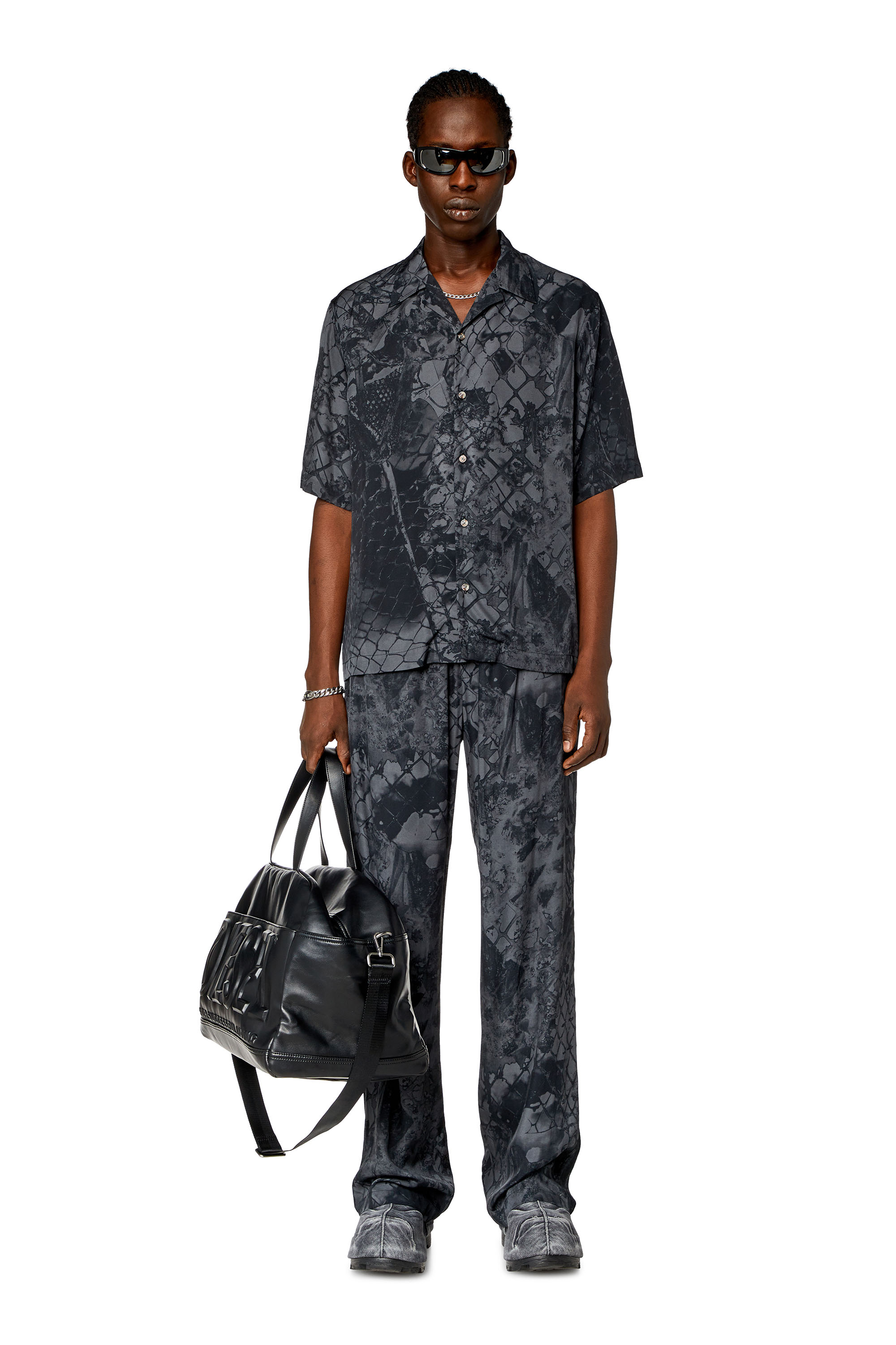 Diesel - S-BRISTOL, Man Bowling shirt with abstract print in Black - Image 2