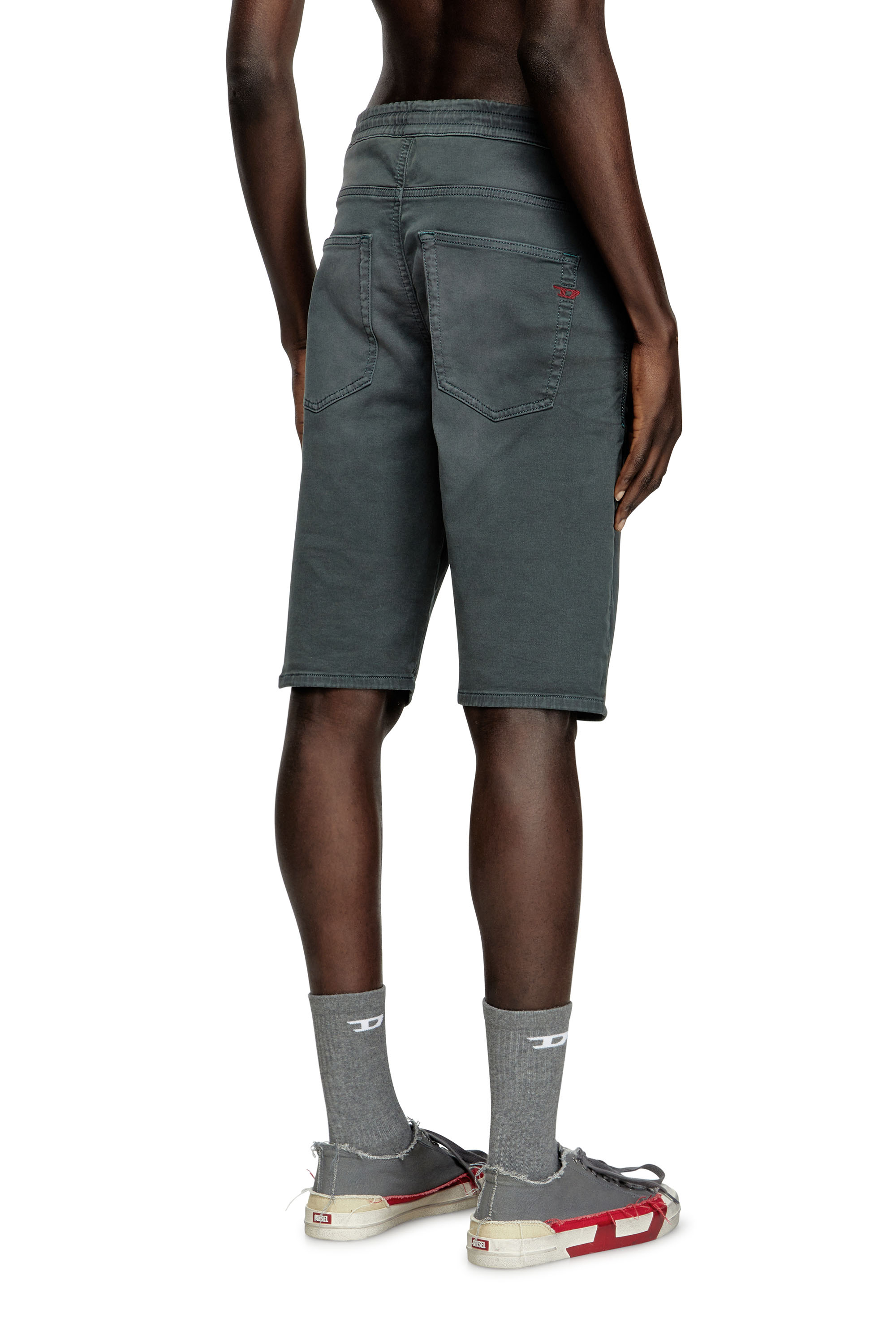 Diesel - 2033 D-KROOLEY-SHORT JOGG, Man's Chino shorts in JoggJeans in Dark grey - 4