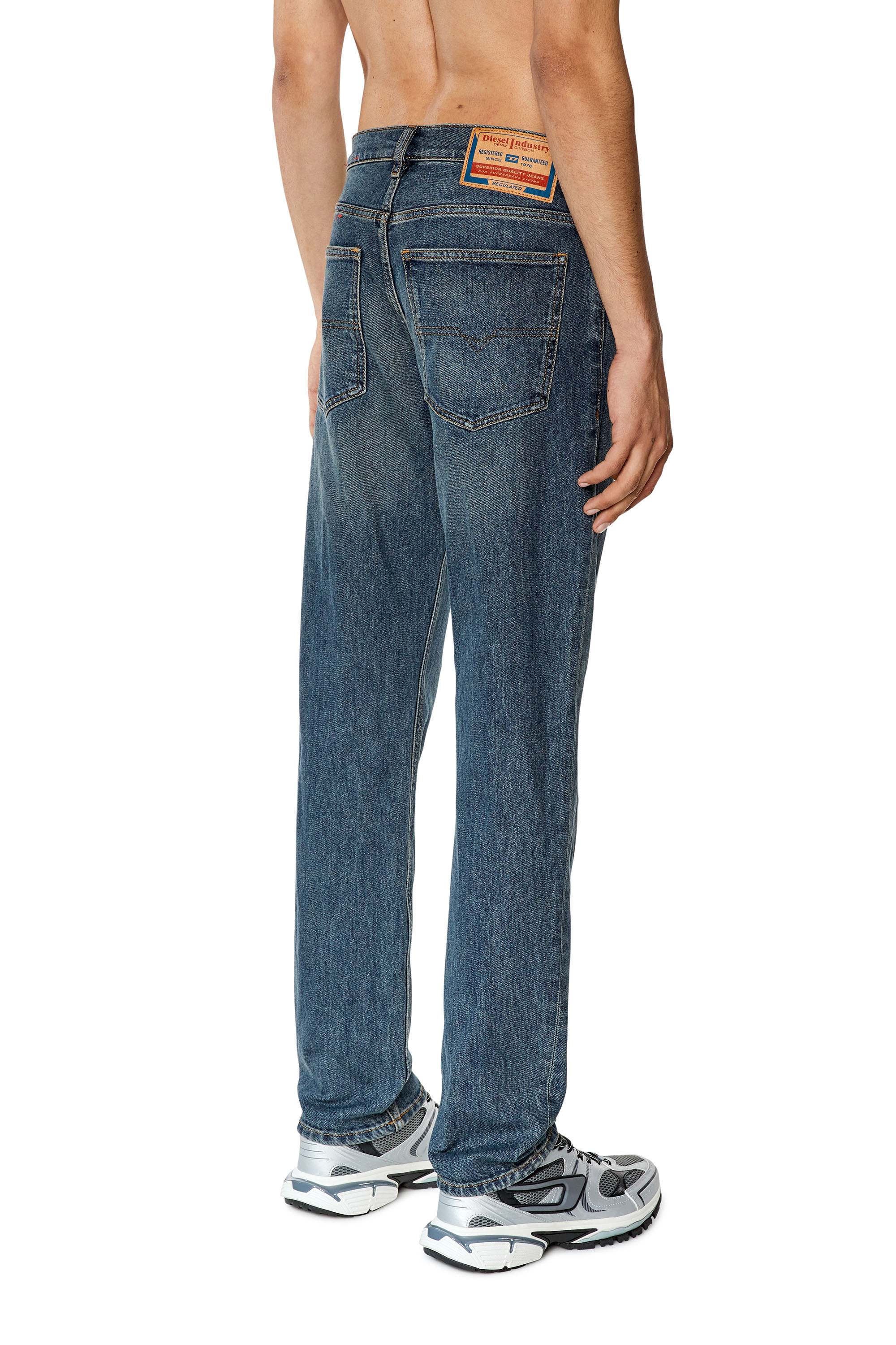 Diesel - Straight Jeans 1995 D-Sark 09F74, Medium blue - Image 2