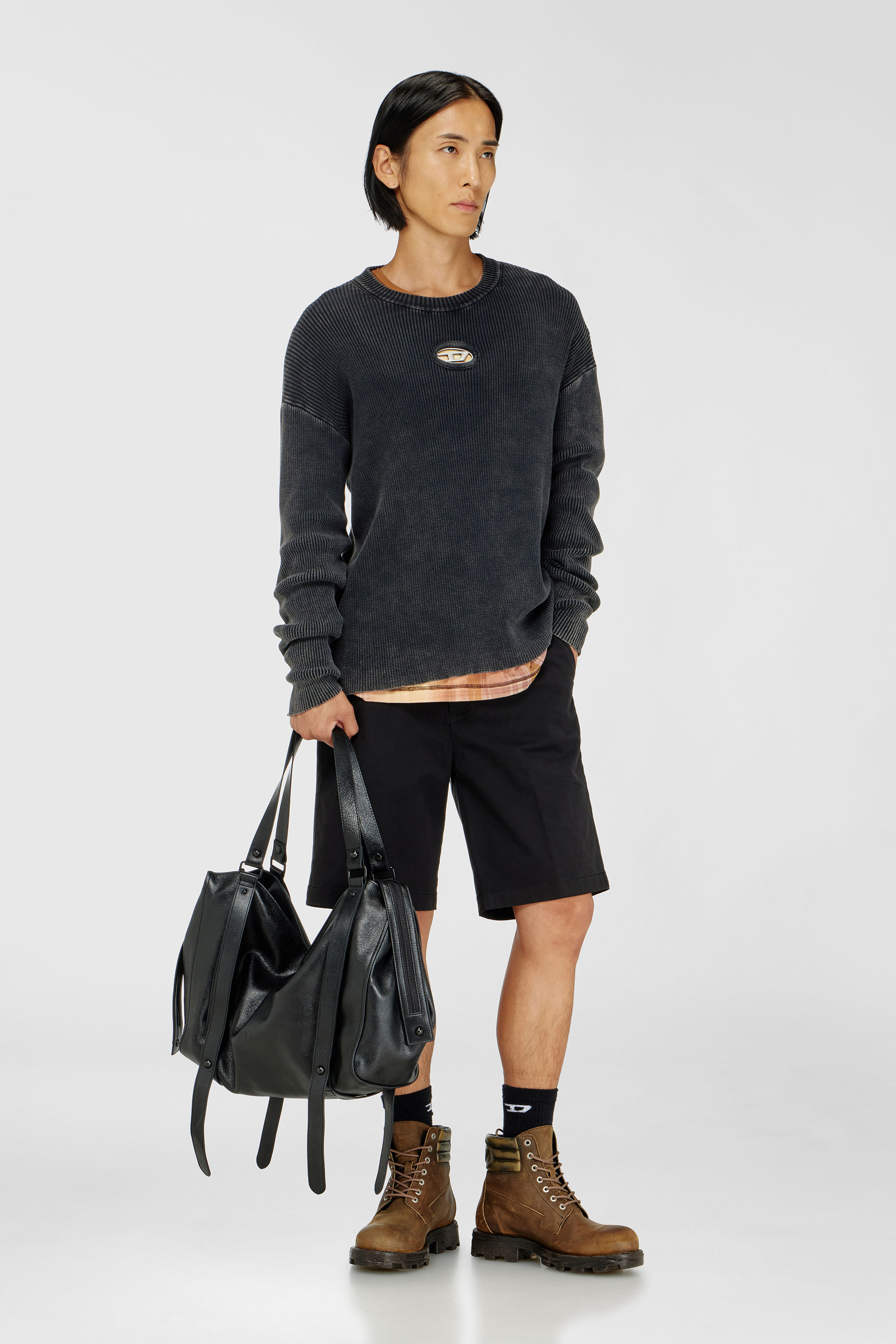 Diesel - P-LARS-SHORT-VIL-T92, Man's Cotton shorts with tonal Oval D logo in Black - 2