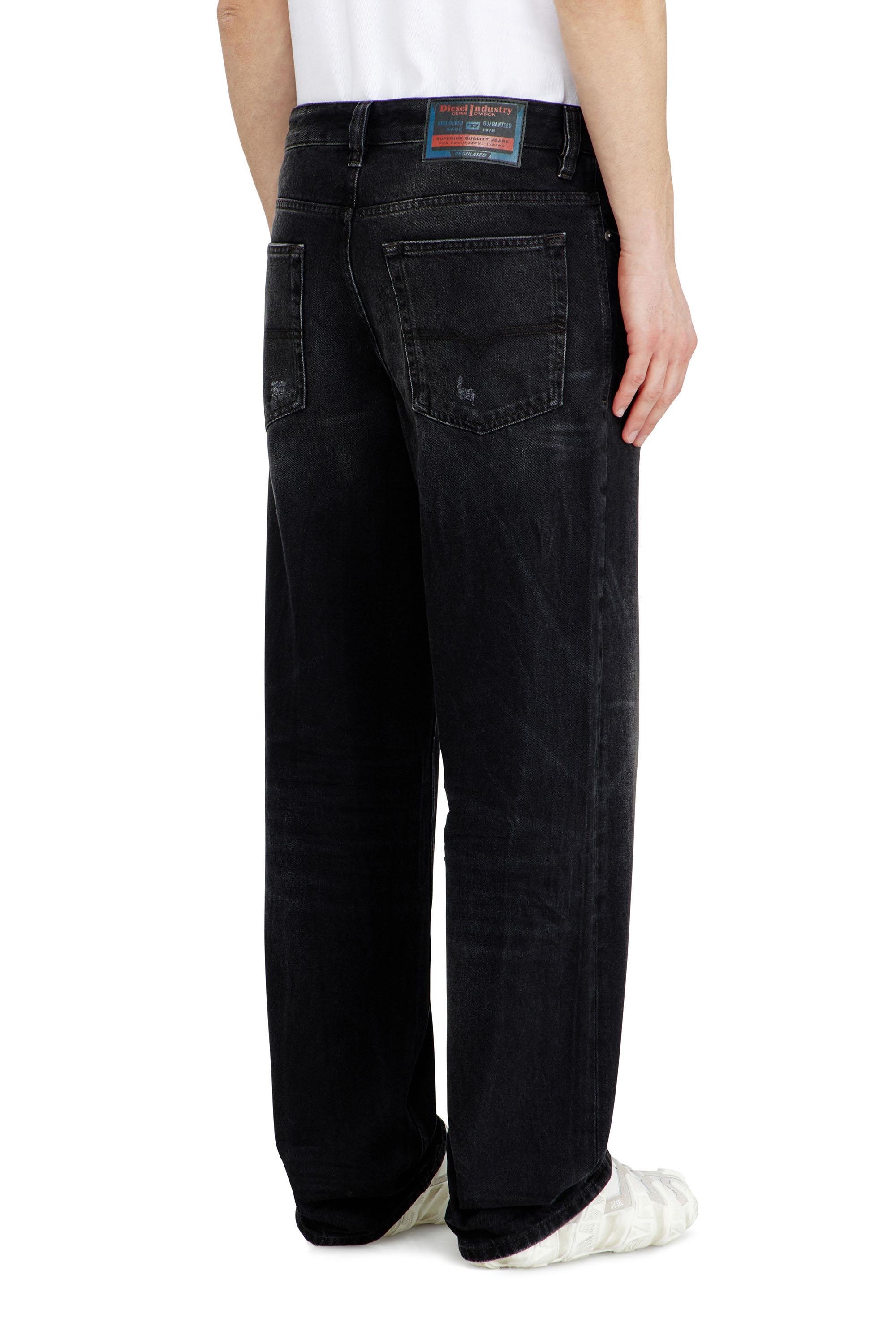 Diesel - Man's Relaxed Jeans 2001 D-Macro 0BEBB, Black - 5