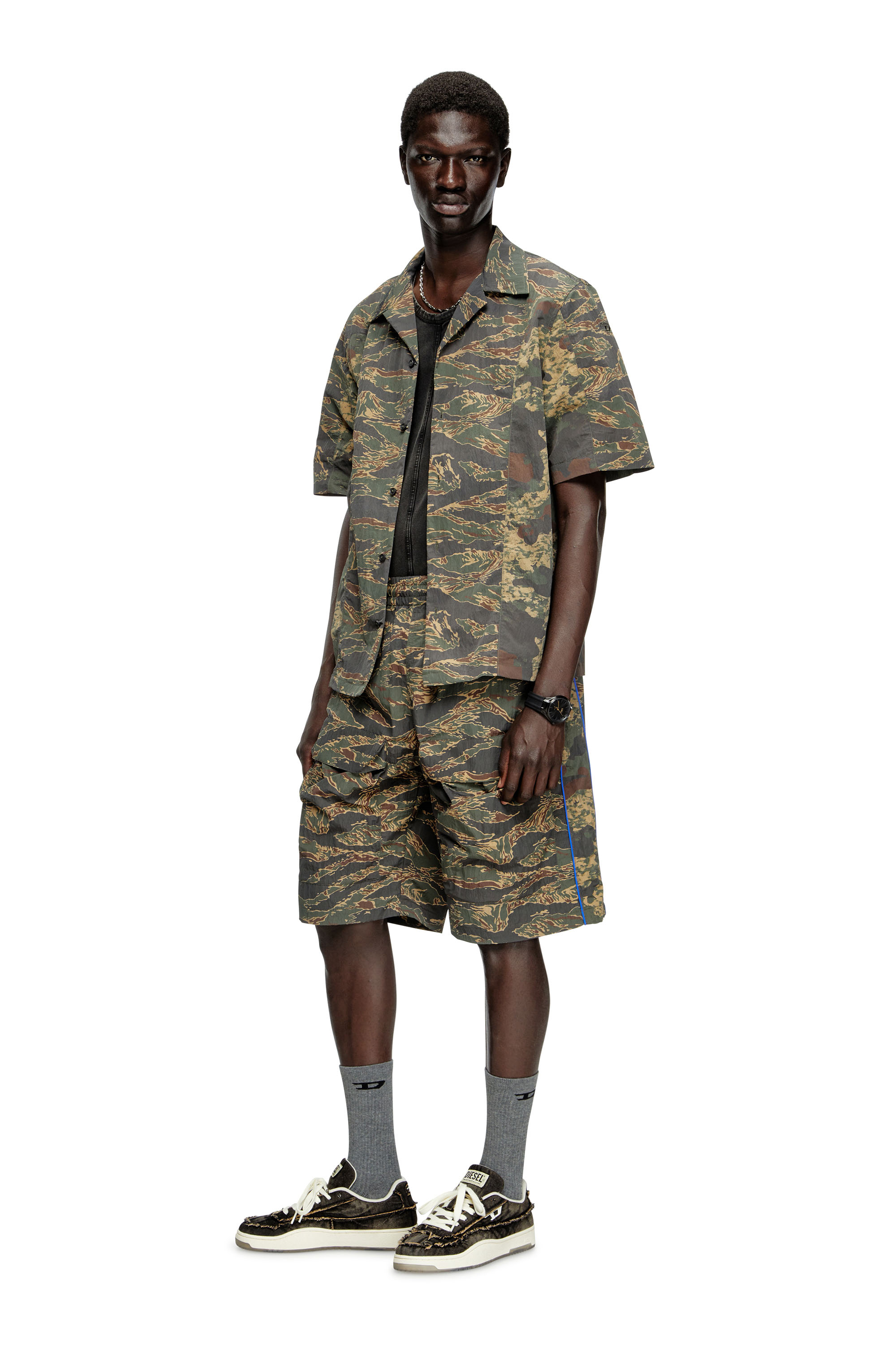 Diesel - P-RAMOS-SHORT-EPBW, Man's Cargo shorts with mixed camo prints in Military Green - 1