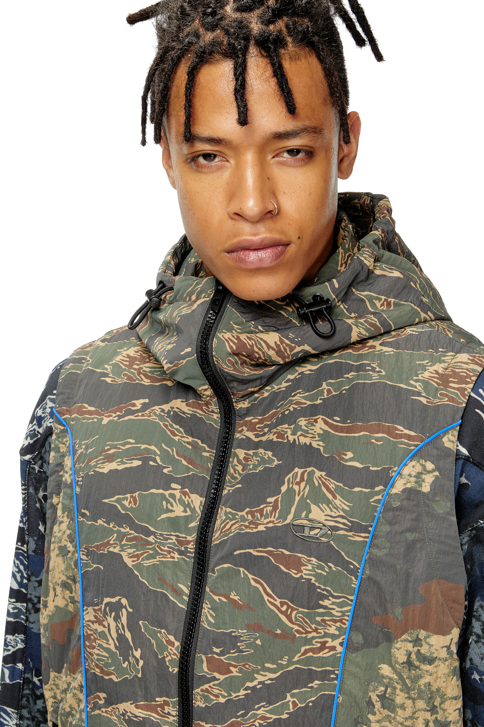 Diesel - J-OSTEND-SL-CAMU, Man's Hooded vest with mixed camo prints in Blue/Green - 5